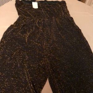Jumpsuit. Gold&black New with tag